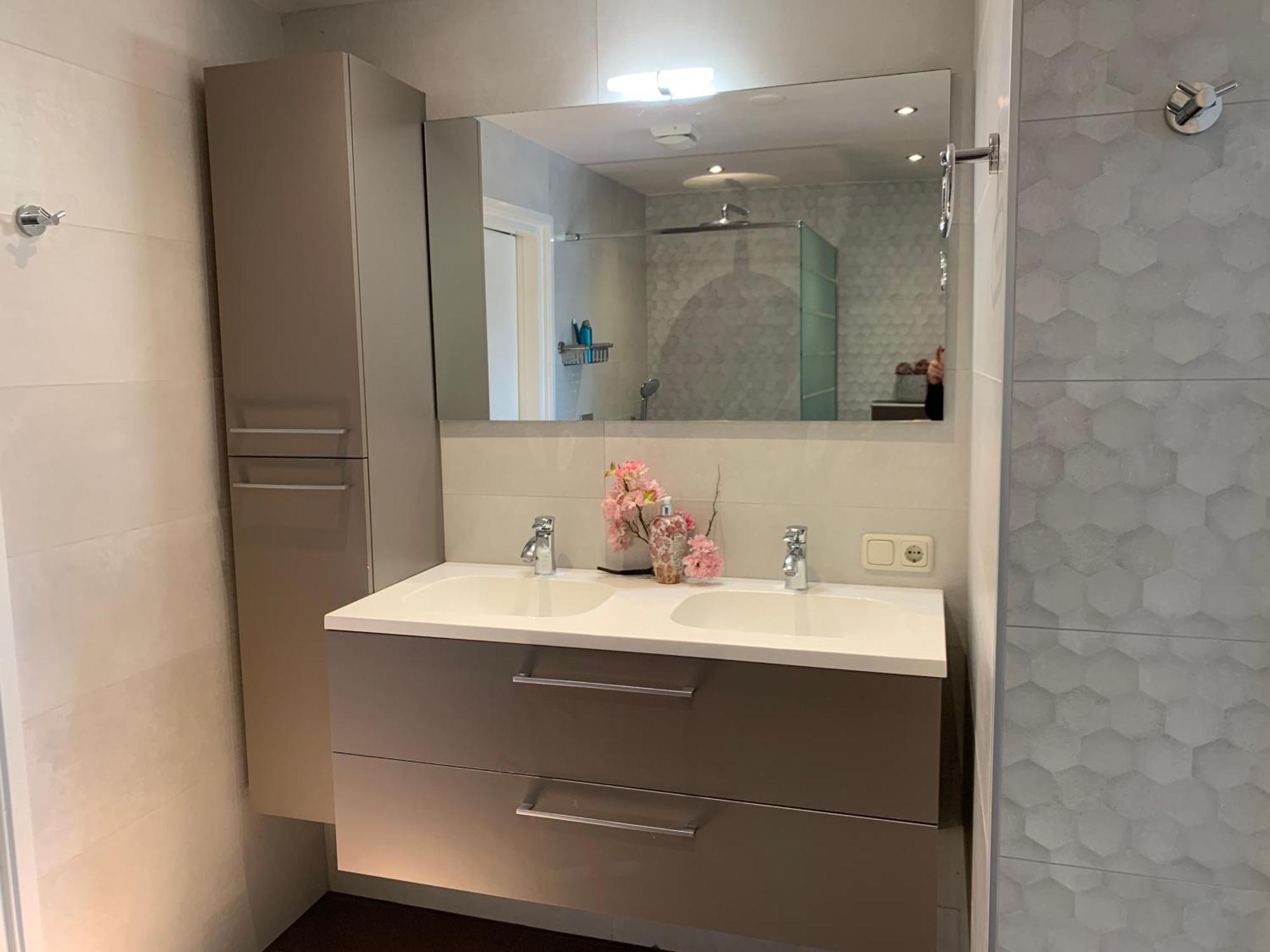 Comfortabele Familie Suite Met 2 Slk, Speelzolder, Balkon, Airco Den Ham 外观 照片