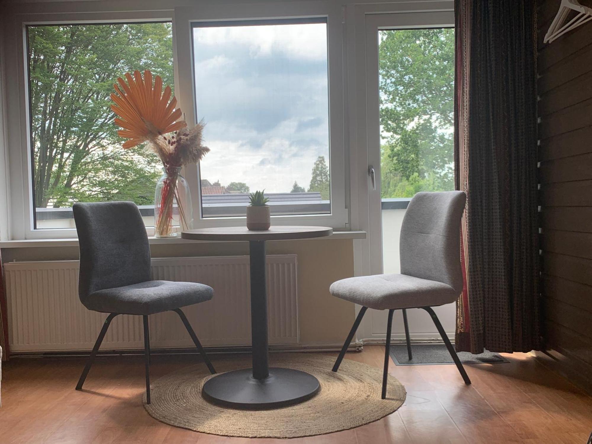 Comfortabele Familie Suite Met 2 Slk, Speelzolder, Balkon, Airco Den Ham 外观 照片