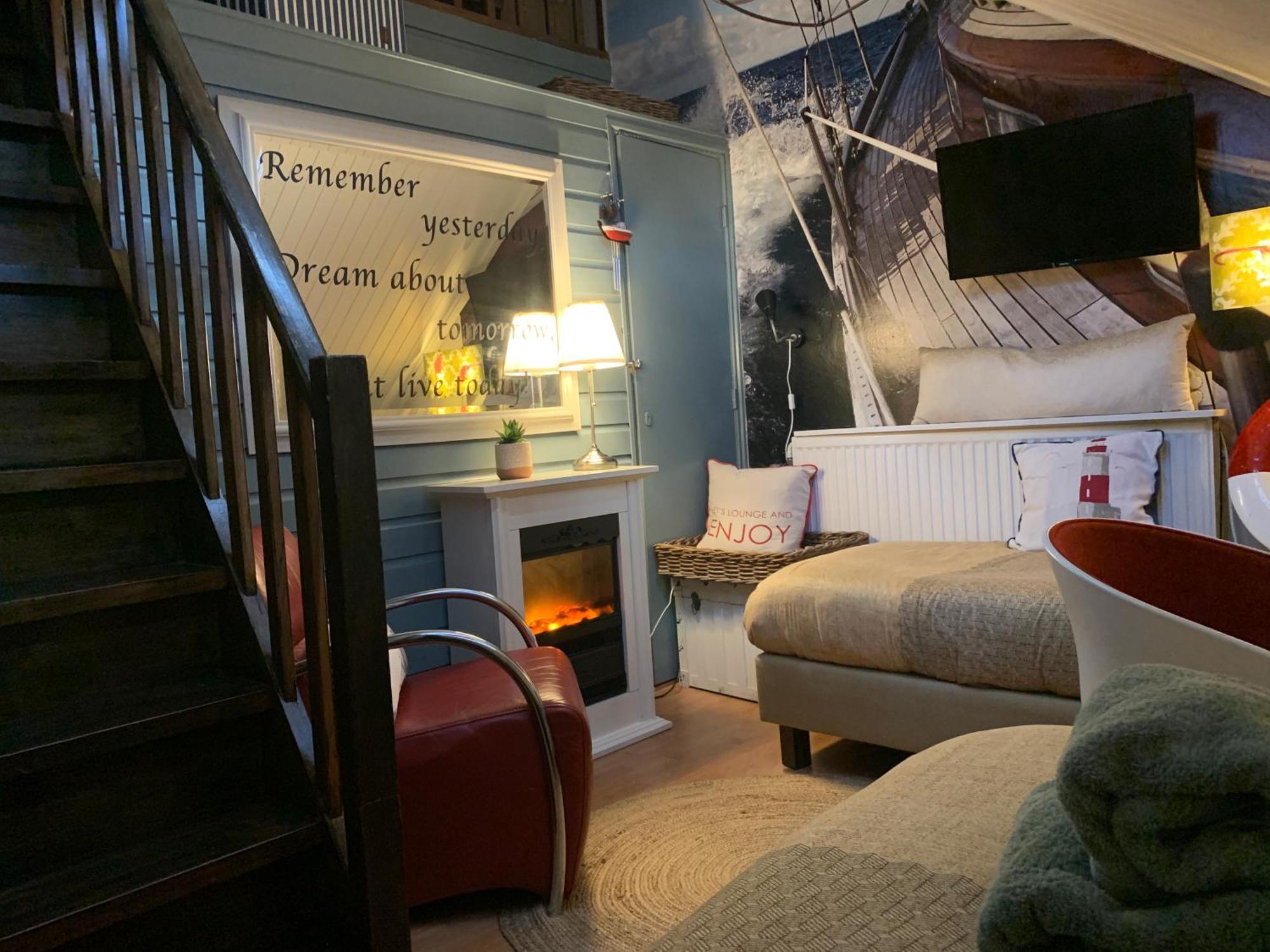 Comfortabele Familie Suite Met 2 Slk, Speelzolder, Balkon, Airco Den Ham 外观 照片